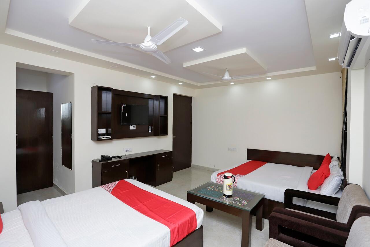 Oyo 39595 Hotel Ray Ban Kankhal 외부 사진